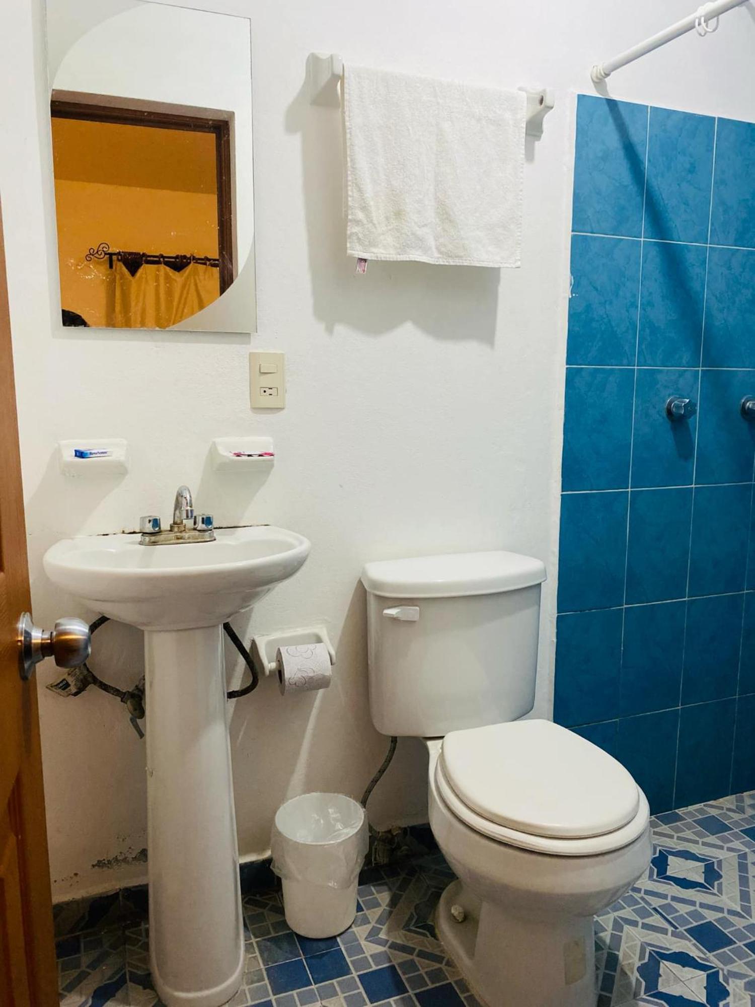 San Cristóbal de Las Casas Hotel Gu מראה חיצוני תמונה